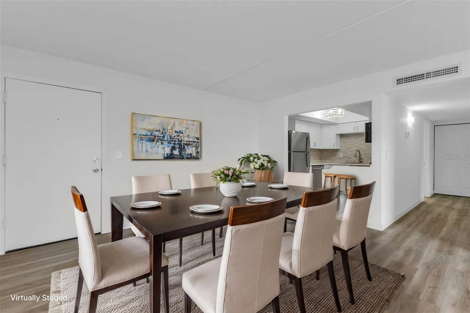 CHELSEA HOUSE - Residential