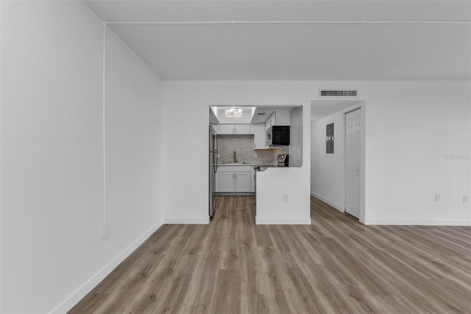 2290 AARON STREET 109