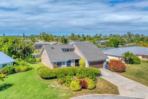 Photo of 4704 Coral Lake Drive, Bradenton, FL 34210 (MLS # A4670628)