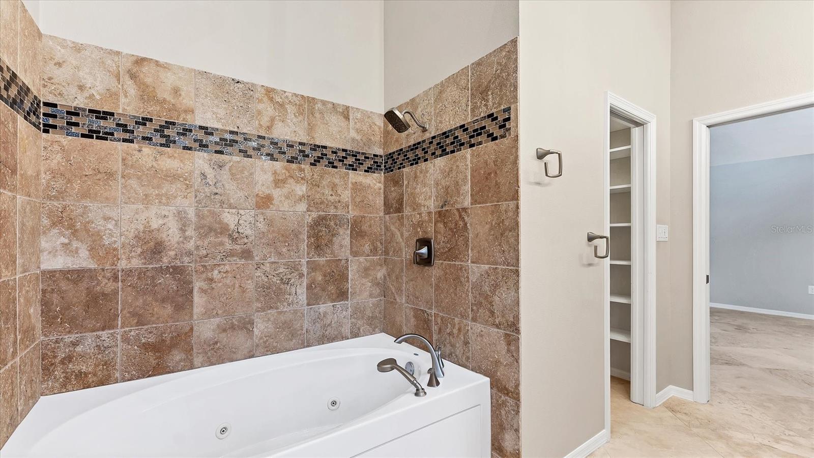 CORAL SHORES EAST UNIT IV - Residential