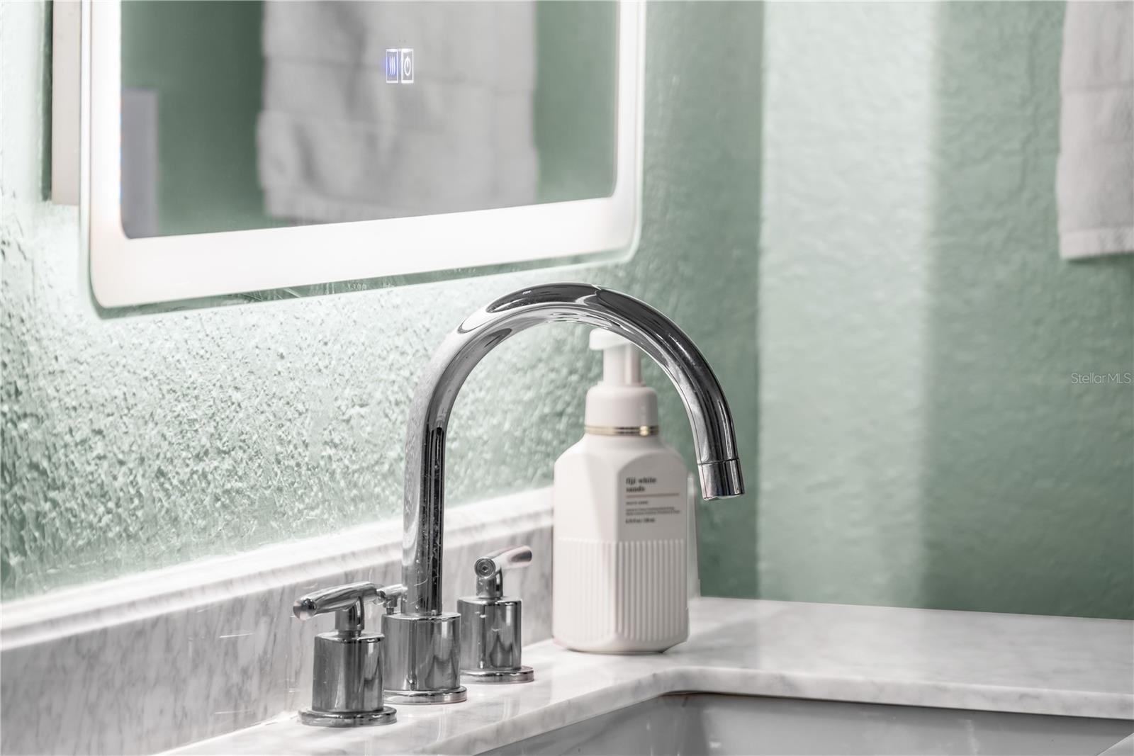 WINDSOR HILL - Residential