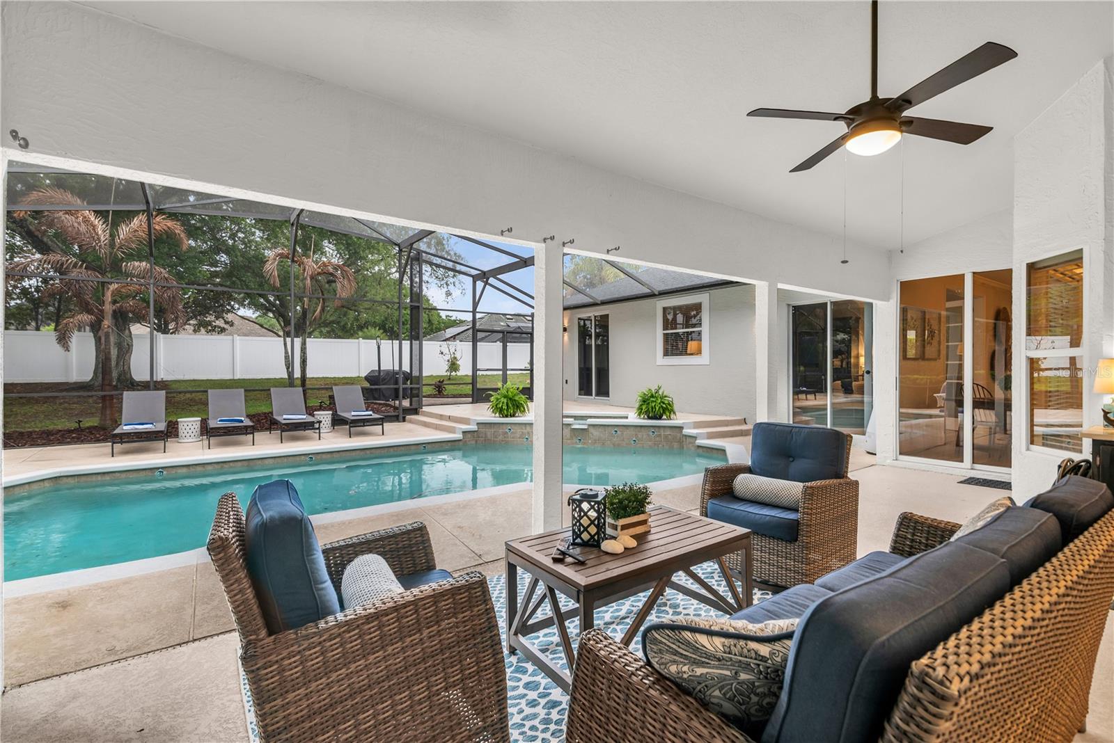 WINDSOR HILL - Residential