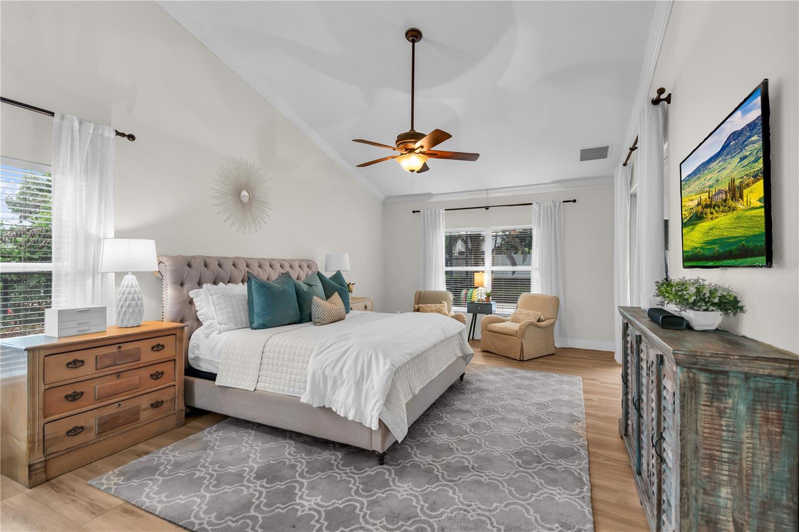 WINDSOR HILL - Residential