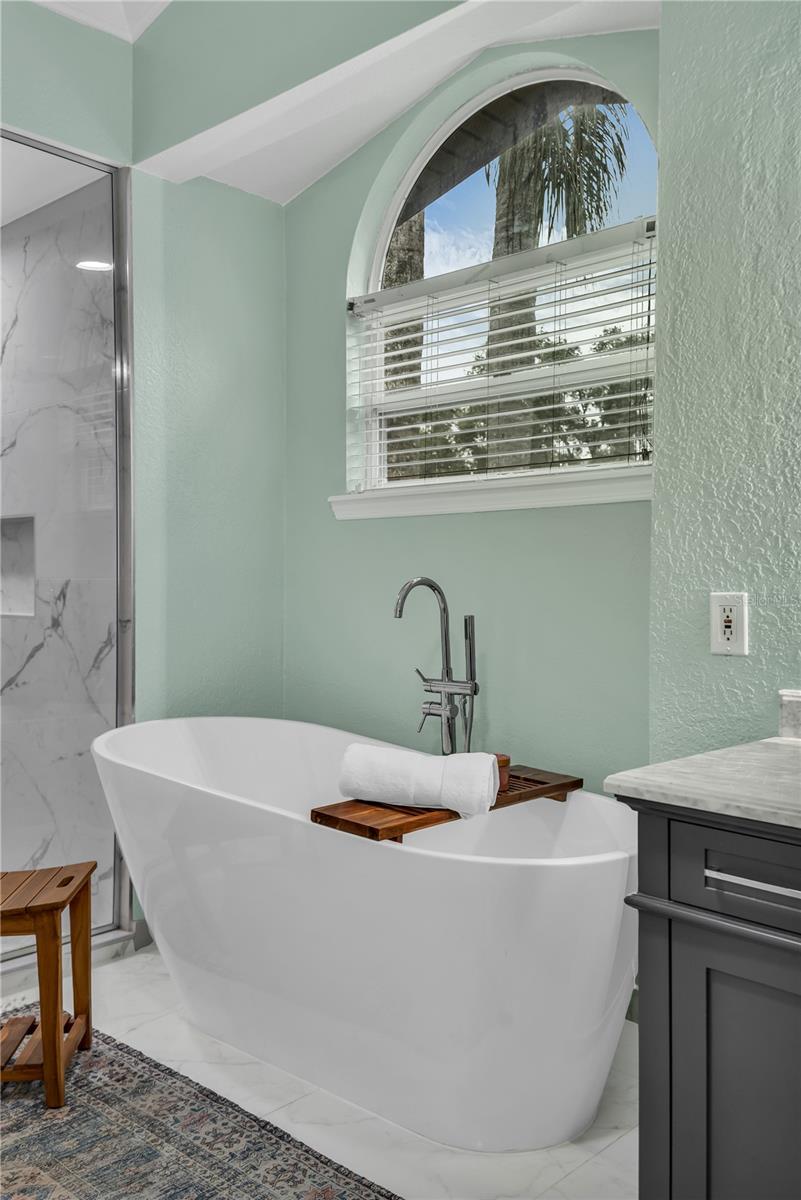 WINDSOR HILL - Residential