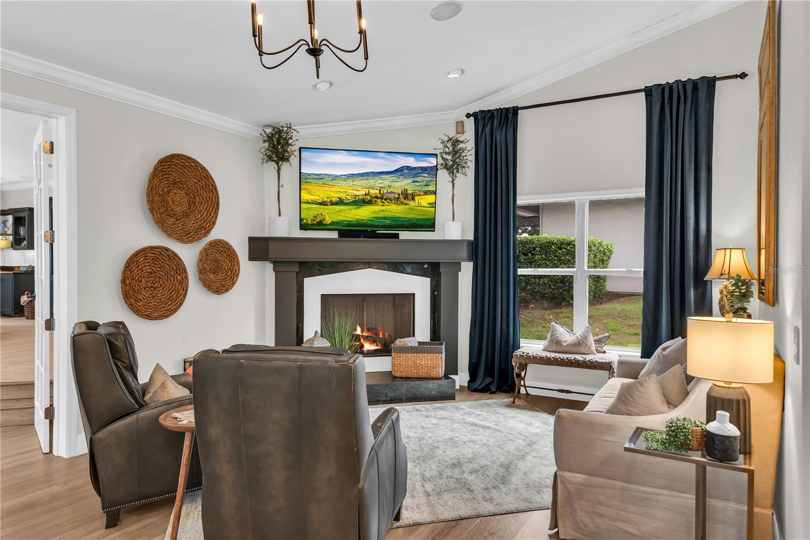 WINDSOR HILL - Residential