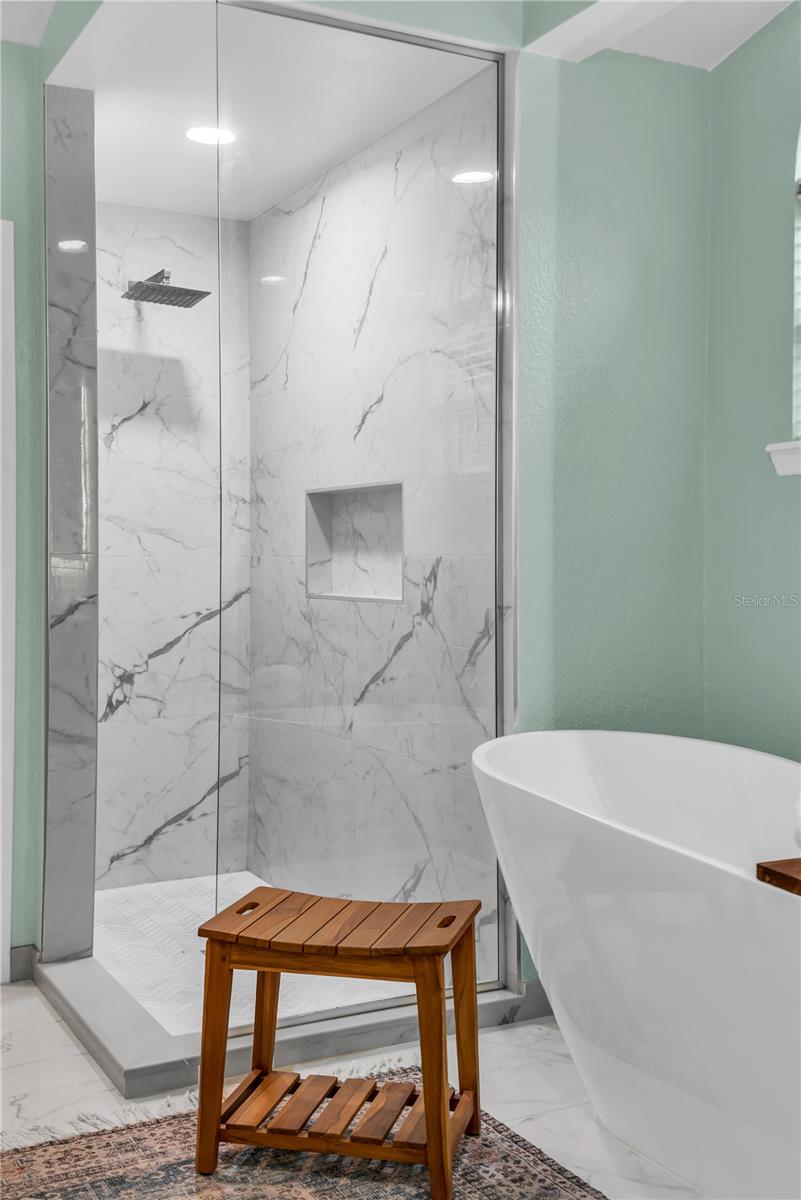 WINDSOR HILL - Residential