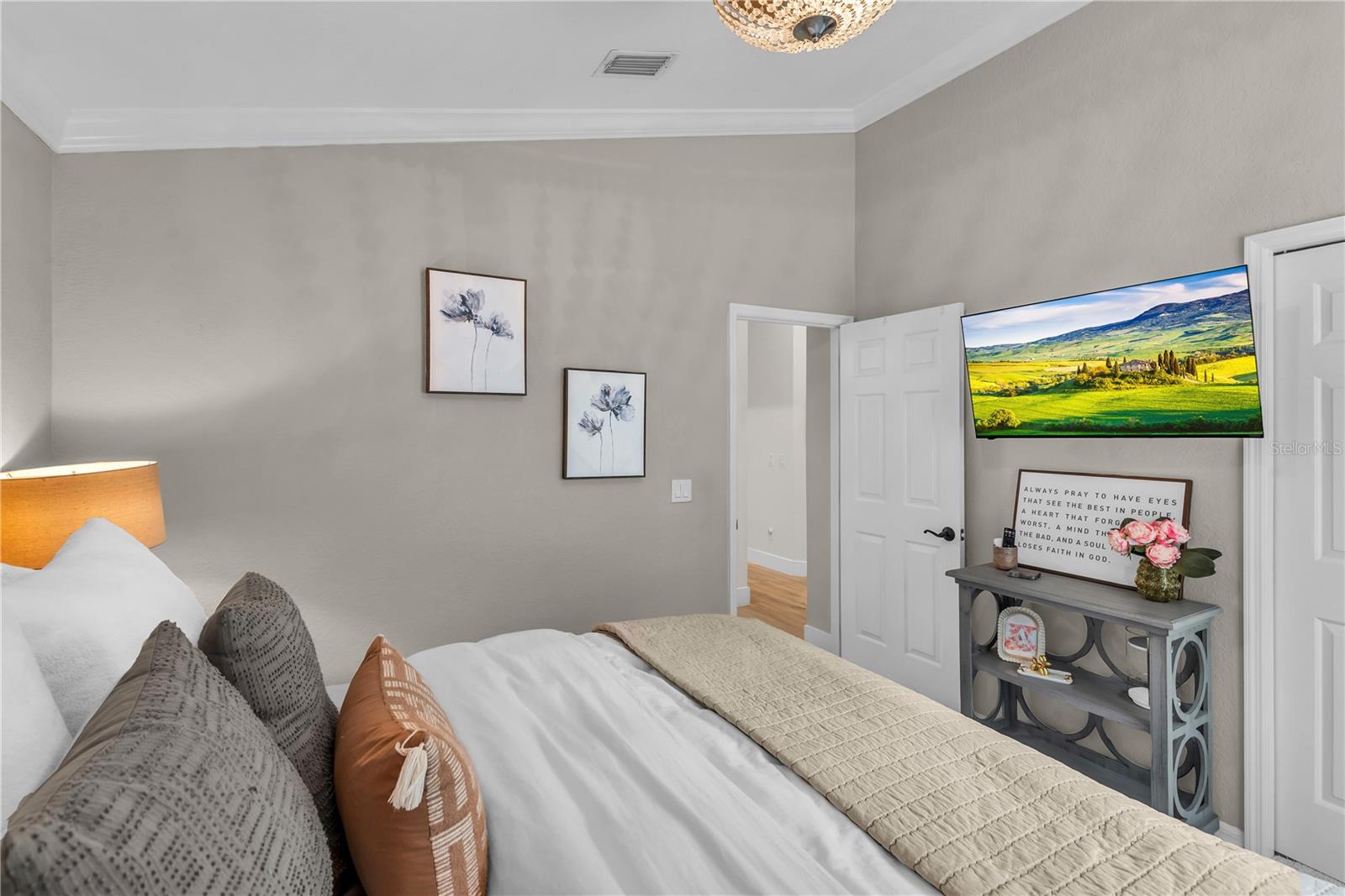 WINDSOR HILL - Residential