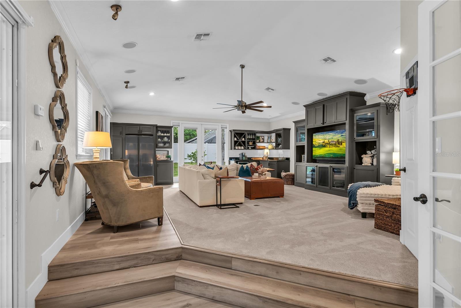 WINDSOR HILL - Residential