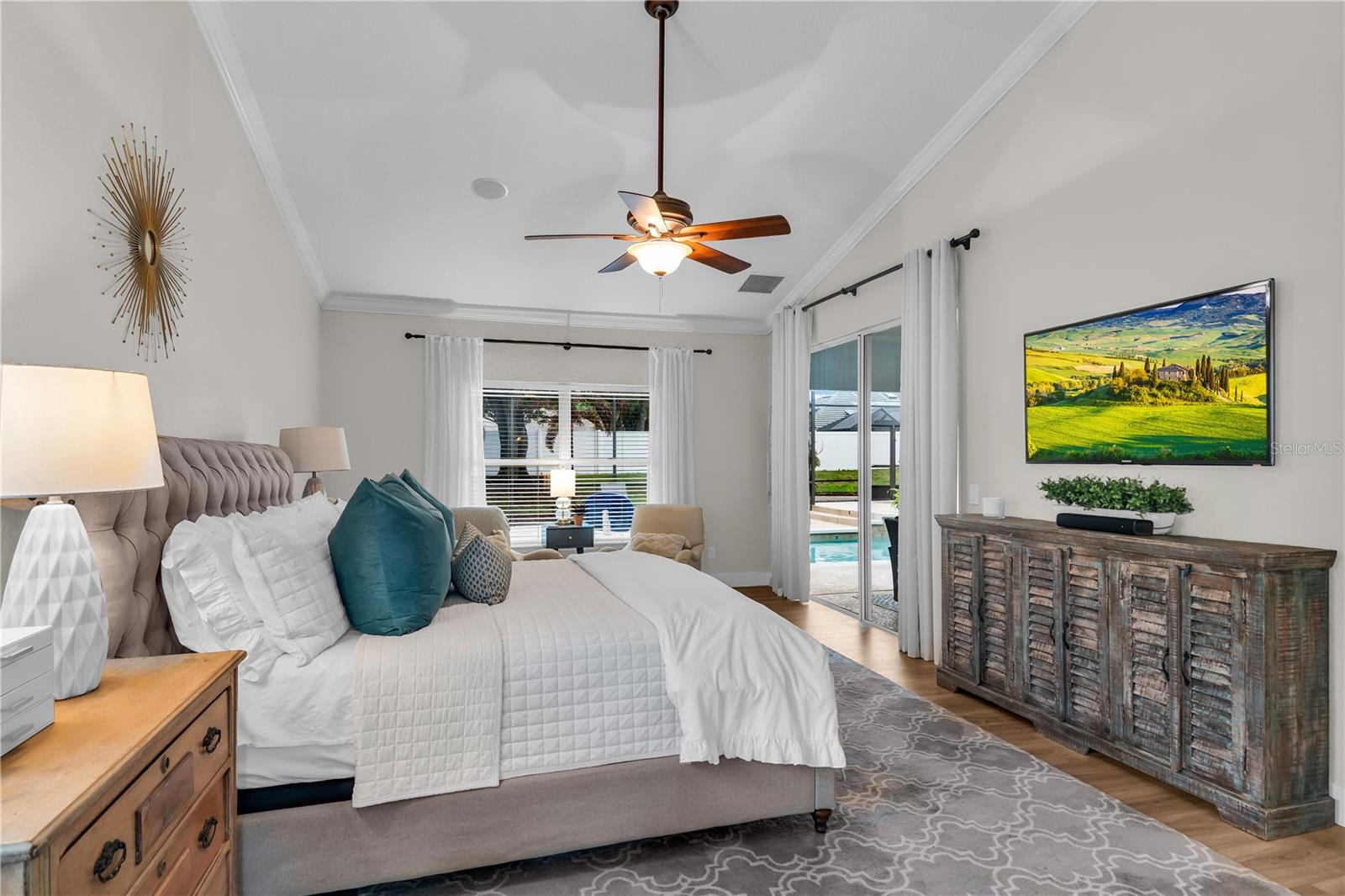 WINDSOR HILL - Residential