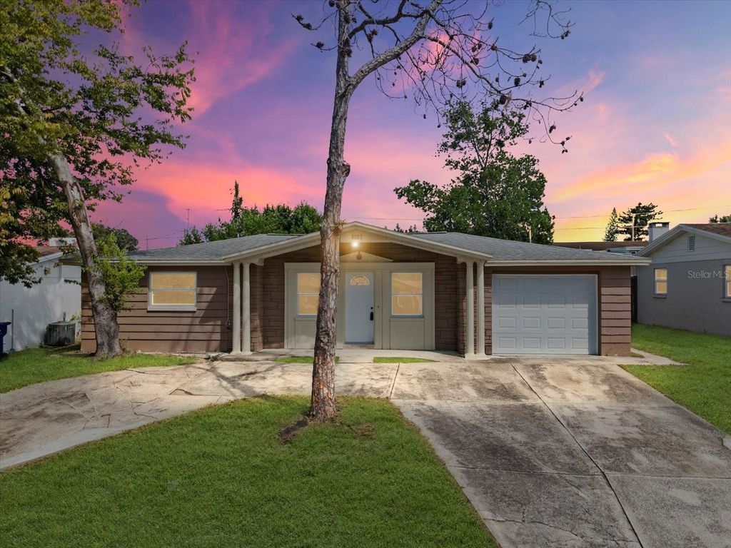 Photo of 3426 Kimberly Oaks Drive, Holiday, FL 34691 (MLS # TB8431322)