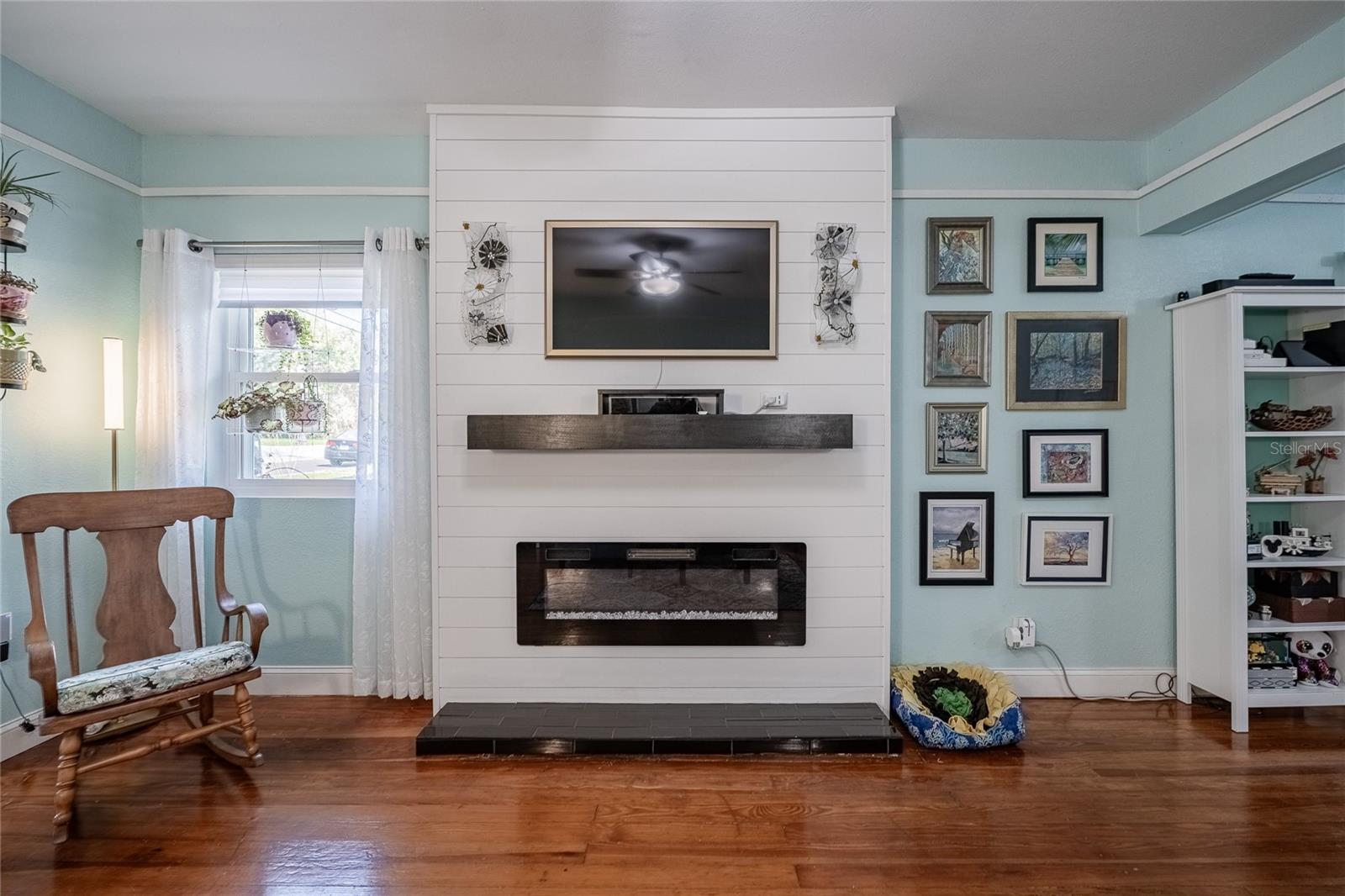 DIXIELAND REV - Residential