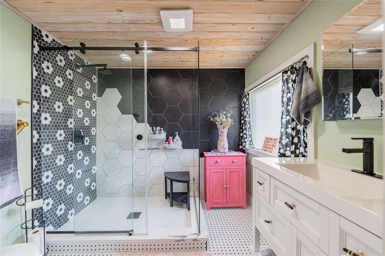 DIXIELAND REV - Residential