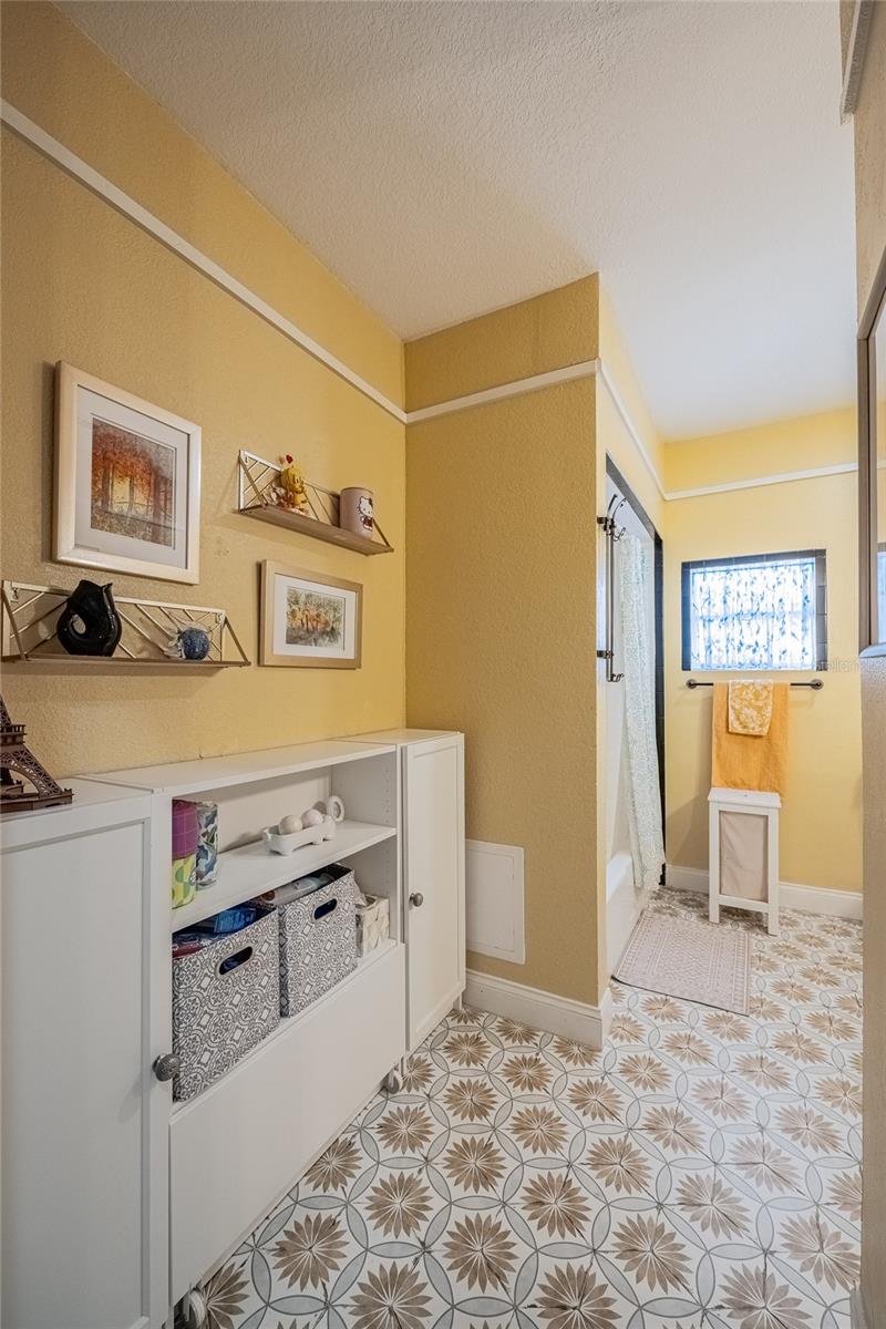 DIXIELAND REV - Residential