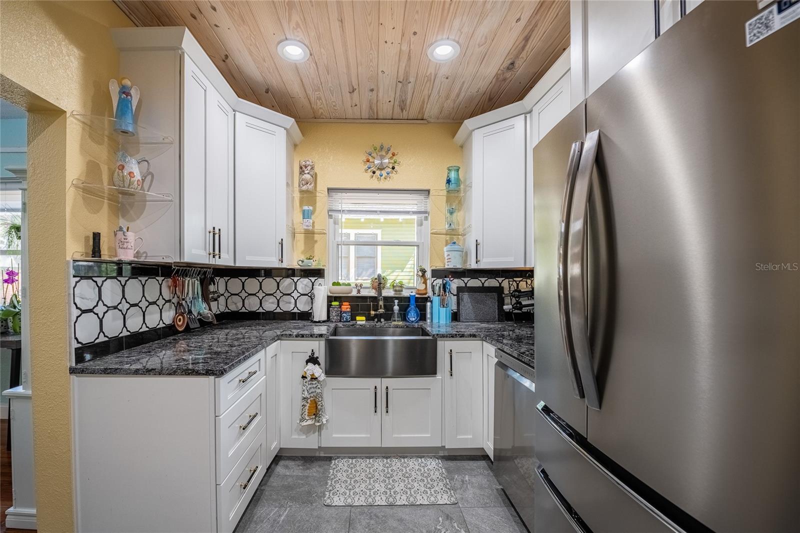 DIXIELAND REV - Residential