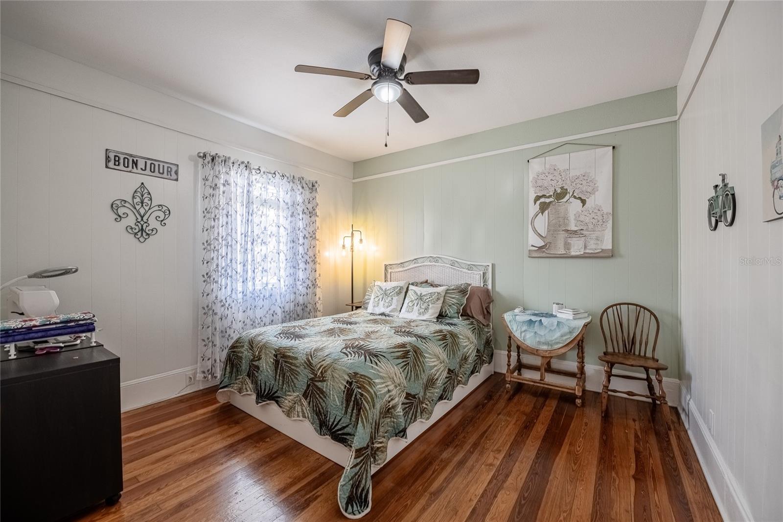 DIXIELAND REV - Residential