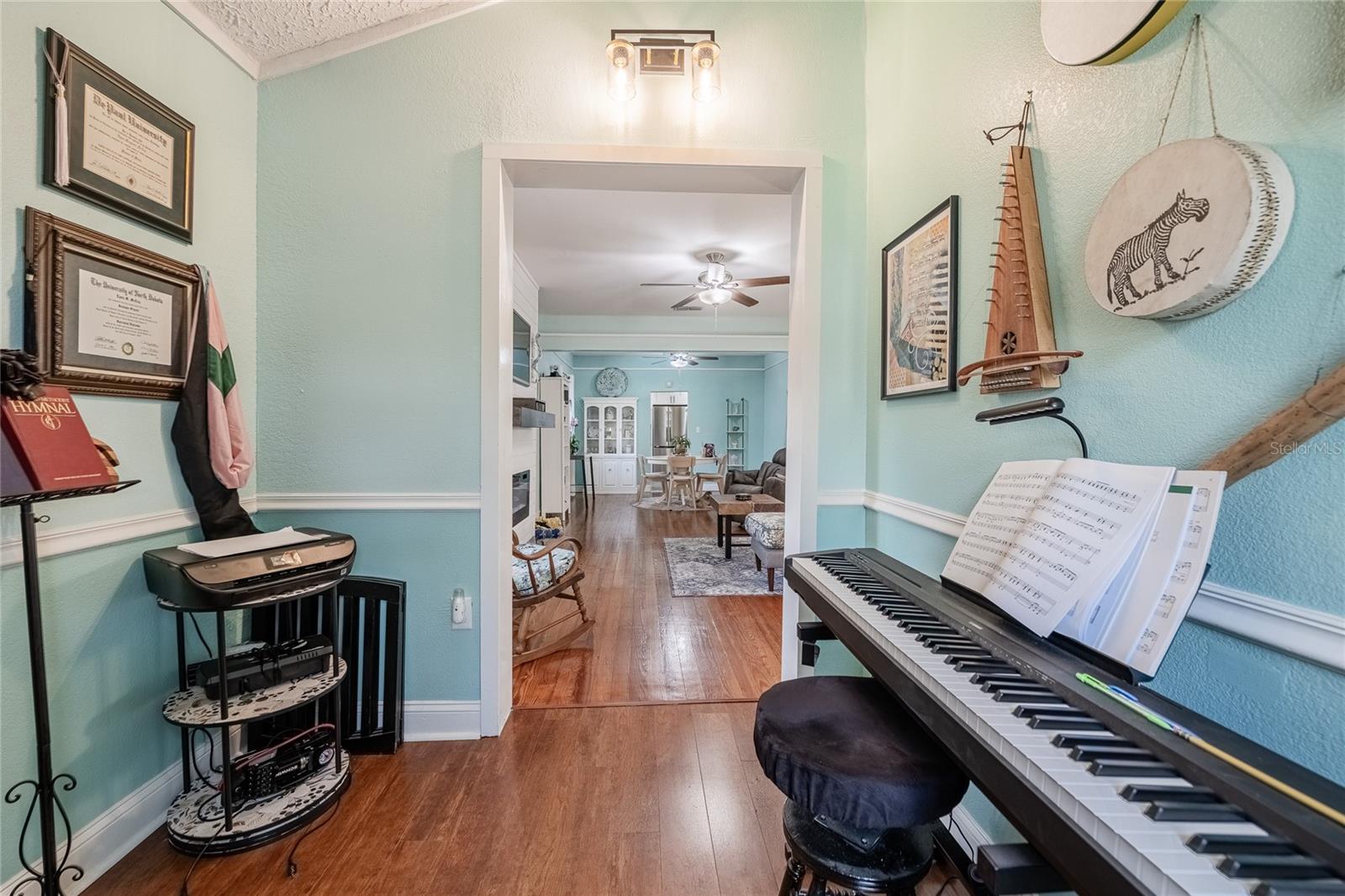 DIXIELAND REV - Residential