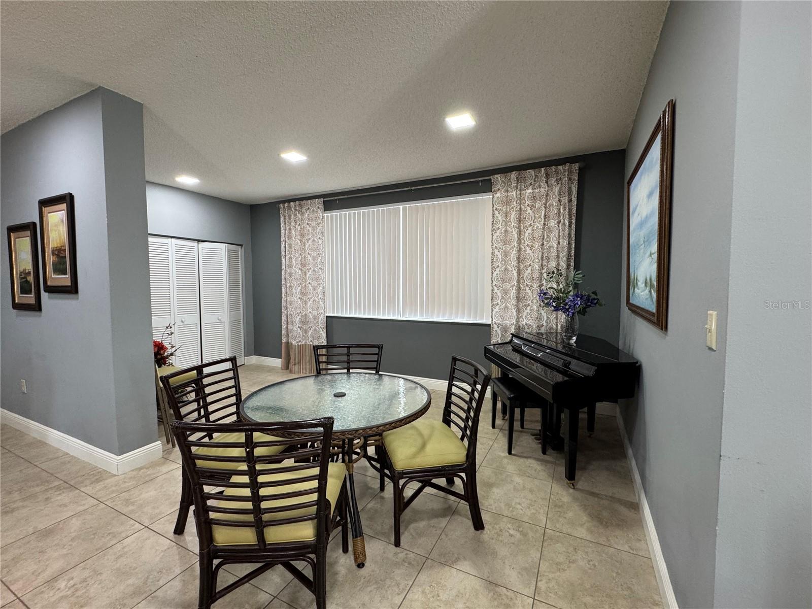 SEA ISLAND SOUTH 4 CONDO - Residential