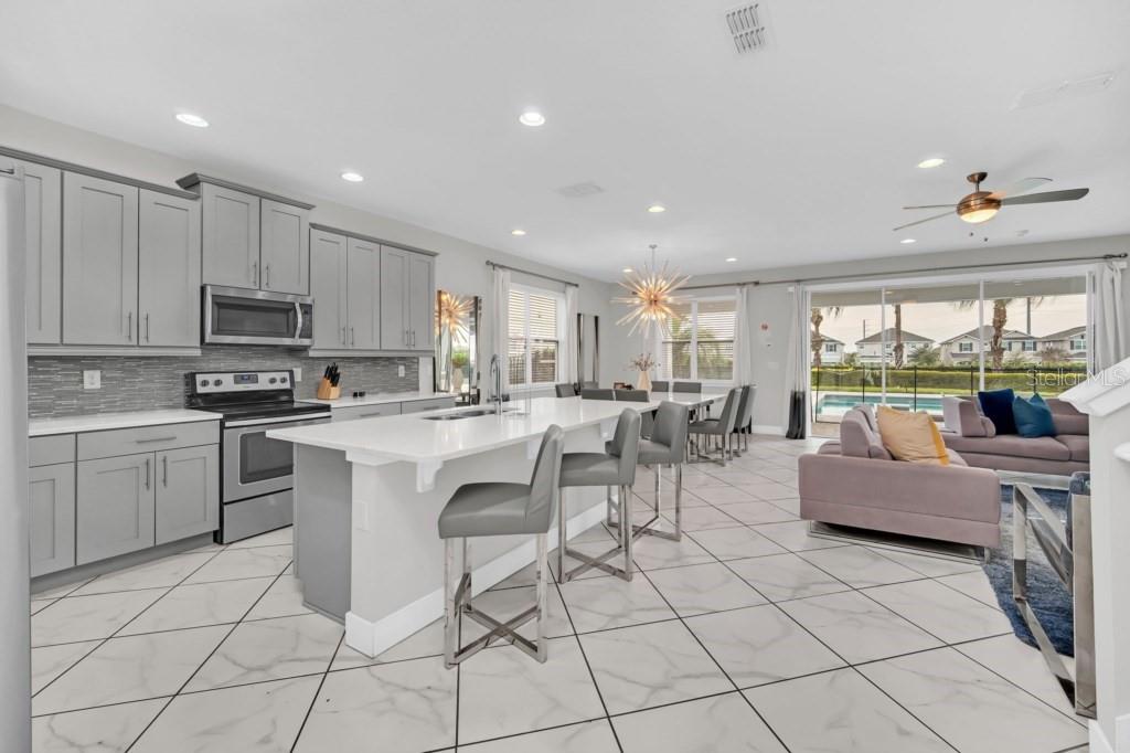 7648 FAIRFAX DRIVE