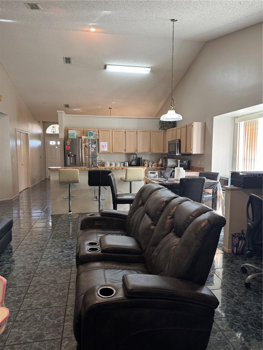 SILVER RIDGE PH 04 - Residential