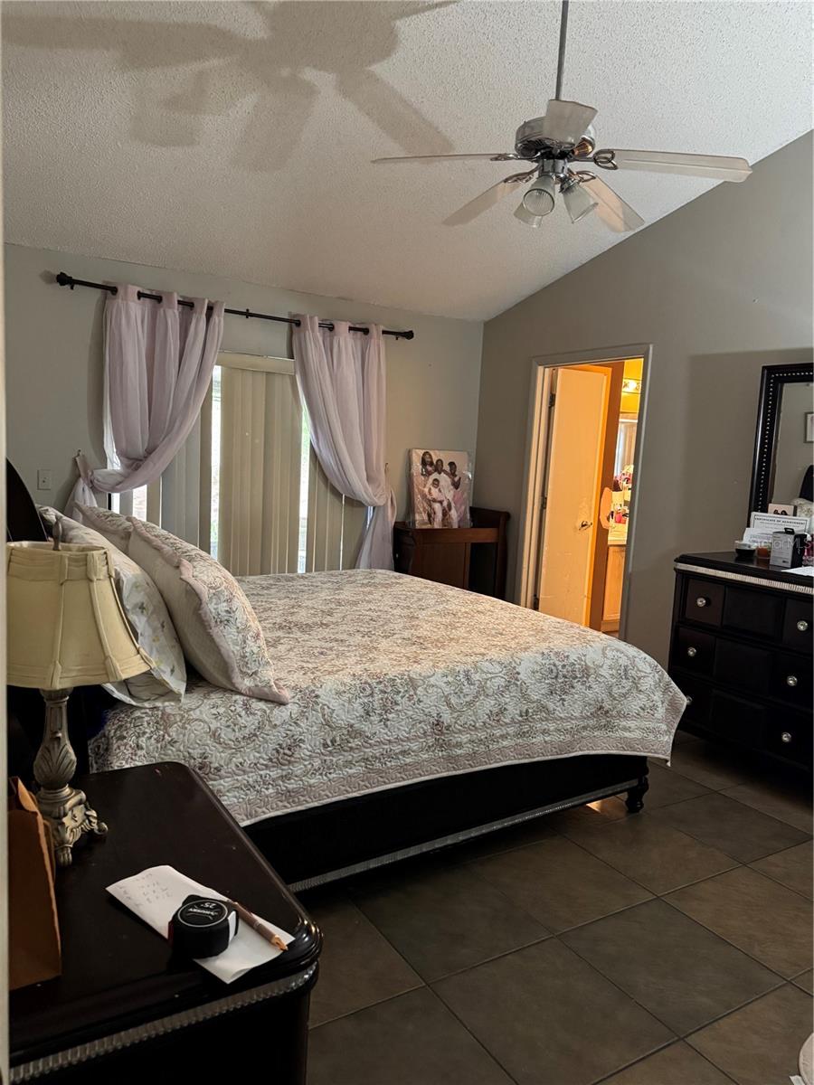 SILVER RIDGE PH 04 - Residential