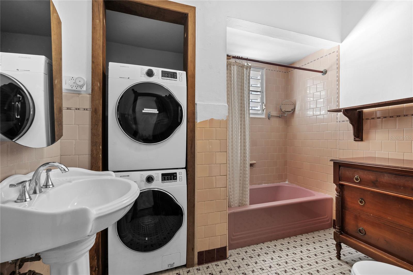 OCEAN PARK - Residential