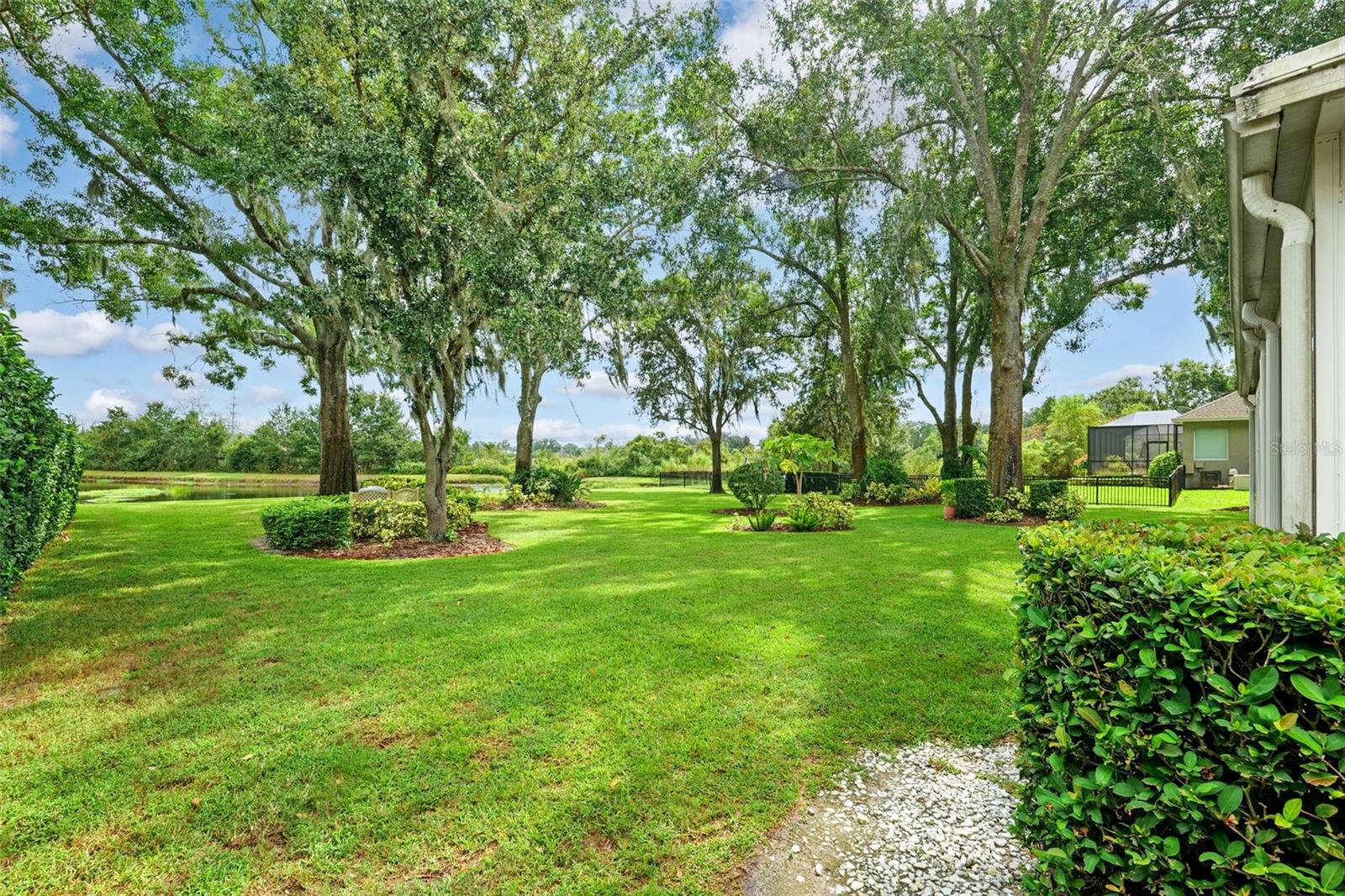 WELLINGTON MANOR PH 2 - Residential