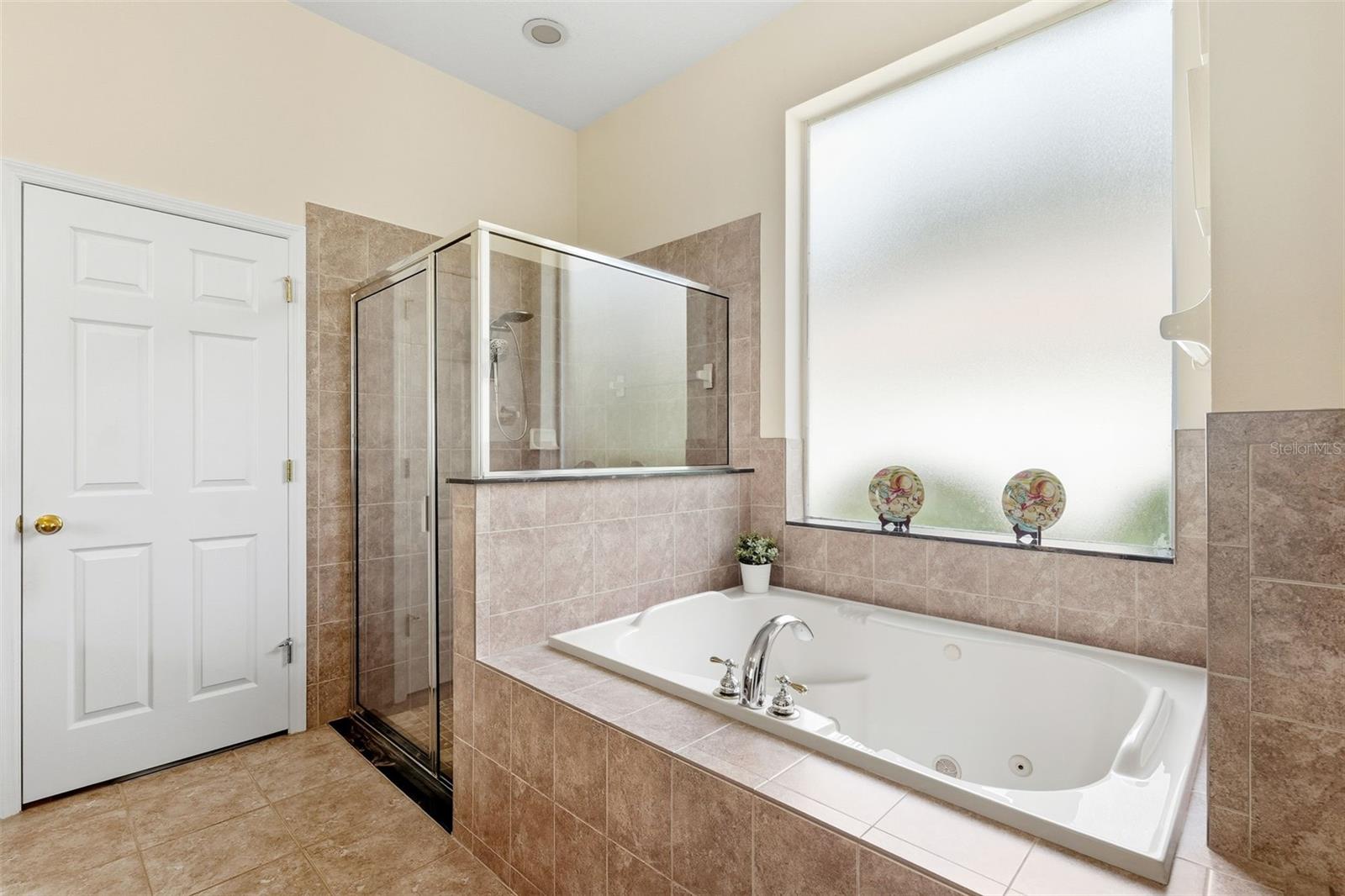 WELLINGTON MANOR PH 2 - Residential