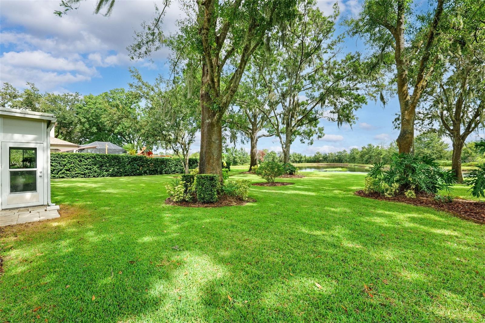 WELLINGTON MANOR PH 2 - Residential