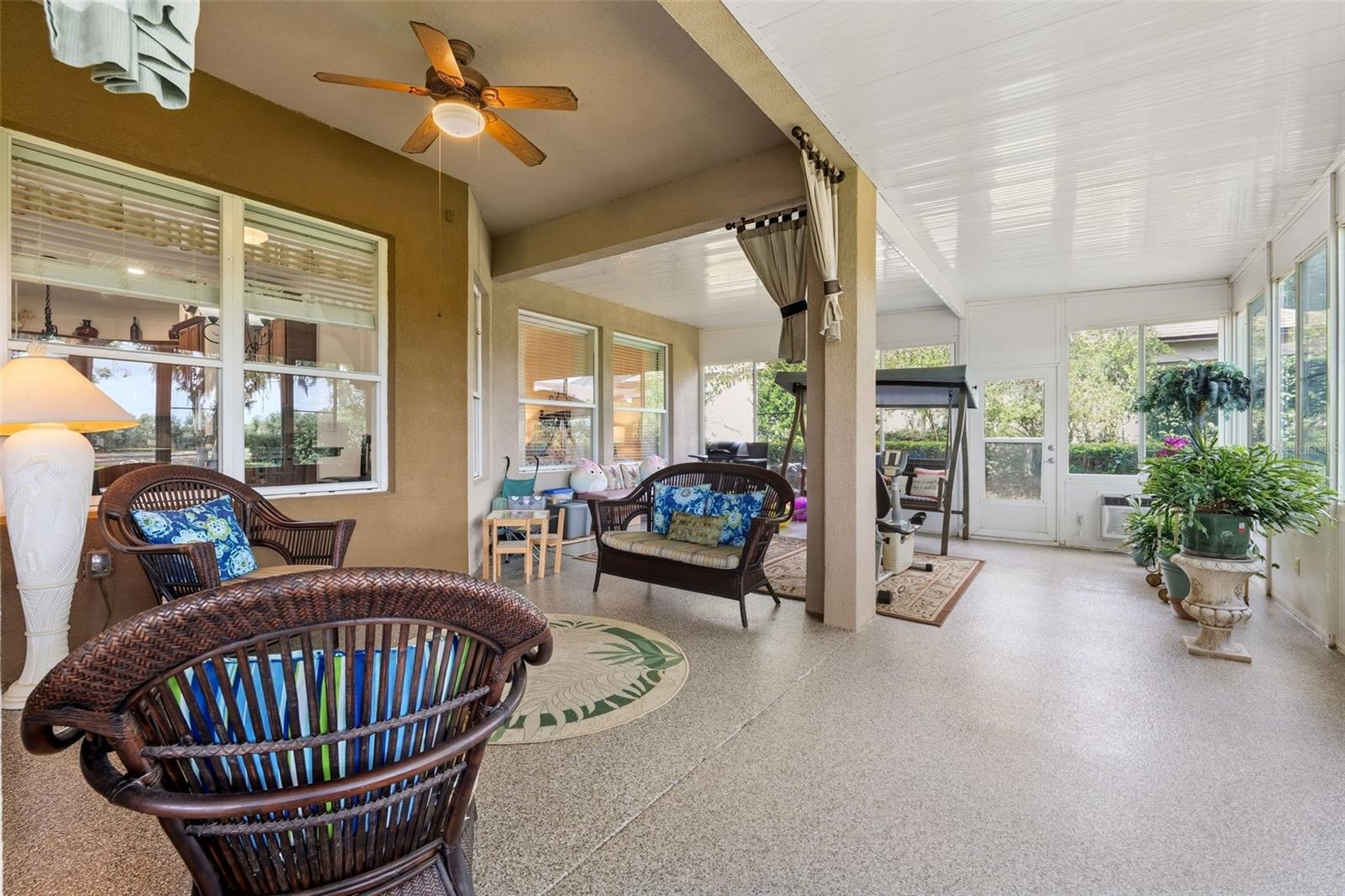 WELLINGTON MANOR PH 2 - Residential