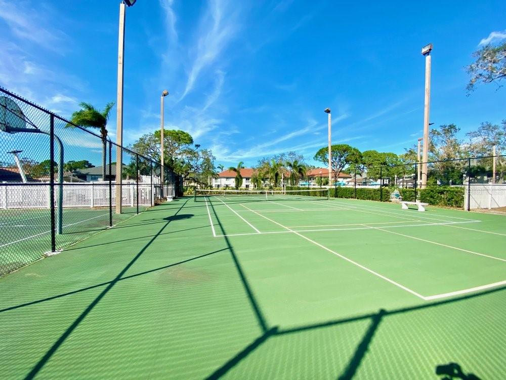 SHOREWALK BATH & TENNIS CLUB I - Residential