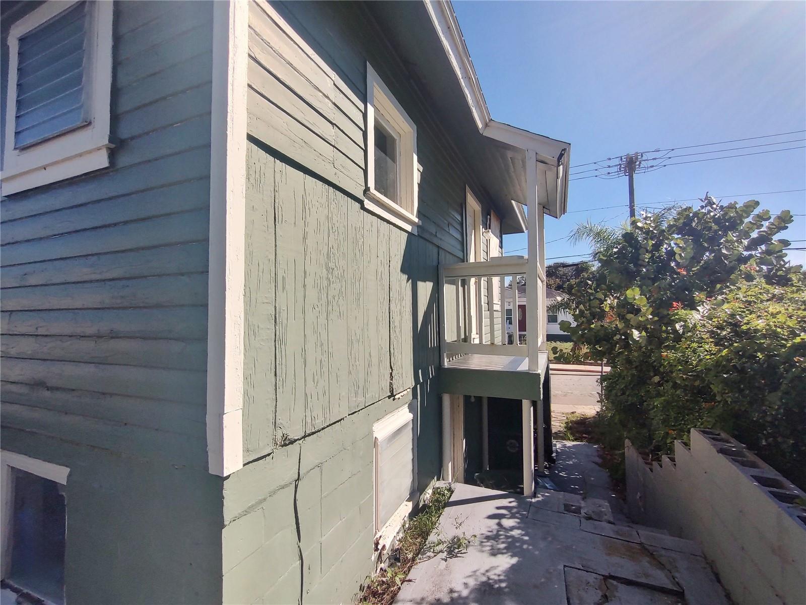 ROGERS SEABREEZE DBO PG 301 & - Residential