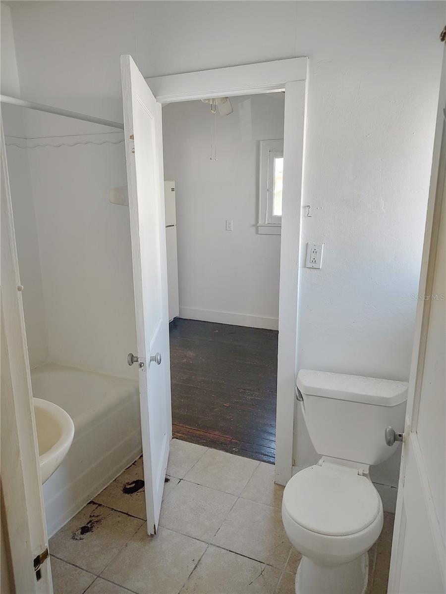 ROGERS SEABREEZE DBO PG 301 & - Residential