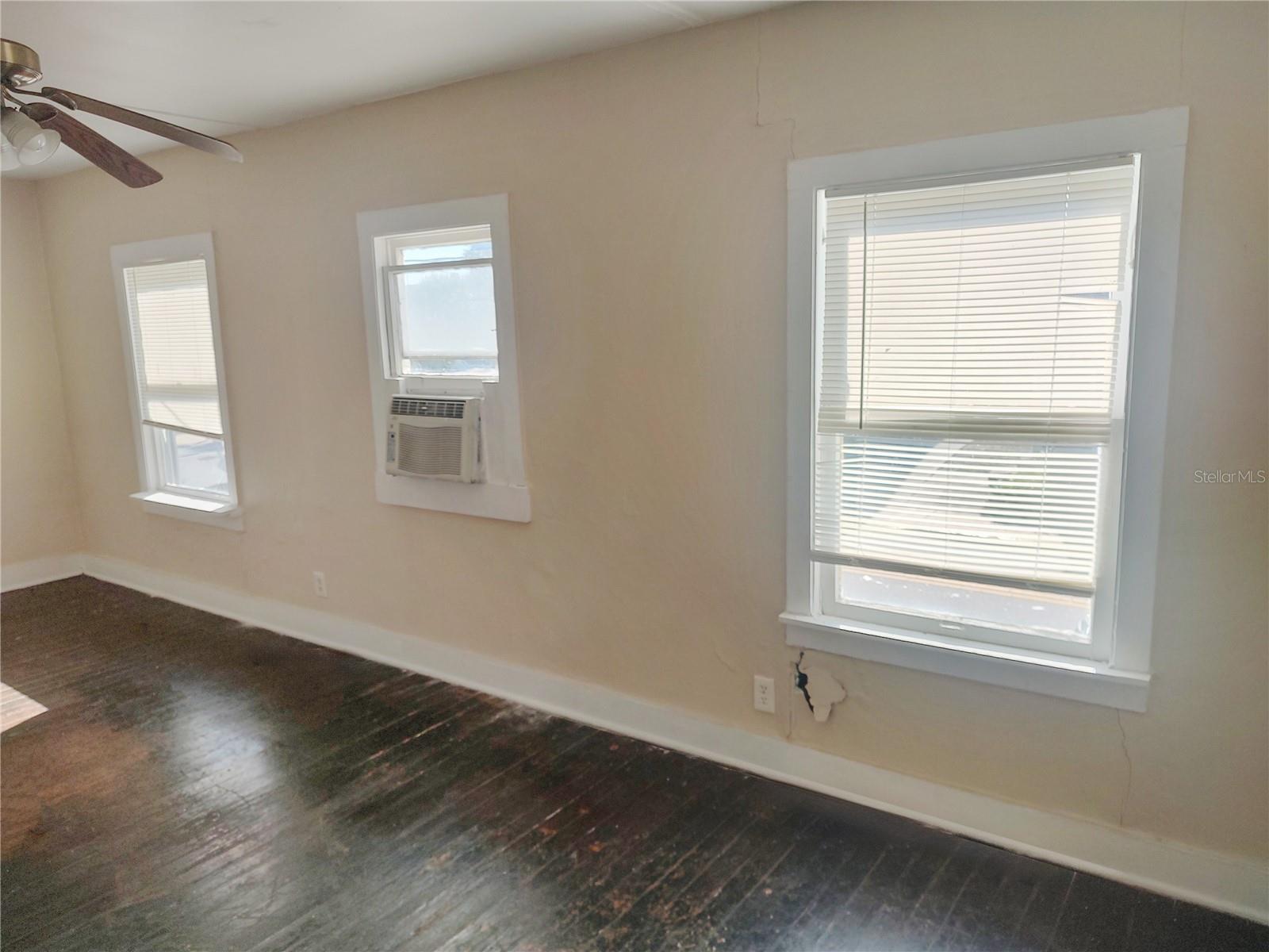 ROGERS SEABREEZE DBO PG 301 & - Residential