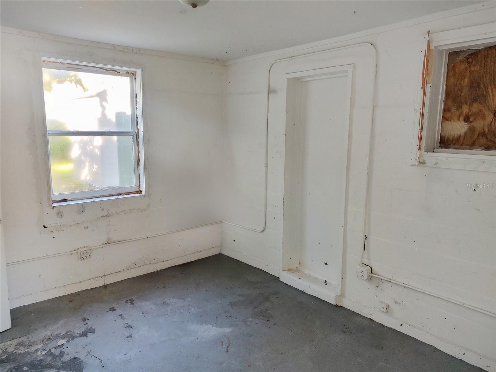 ROGERS SEABREEZE DBO PG 301 & - Residential