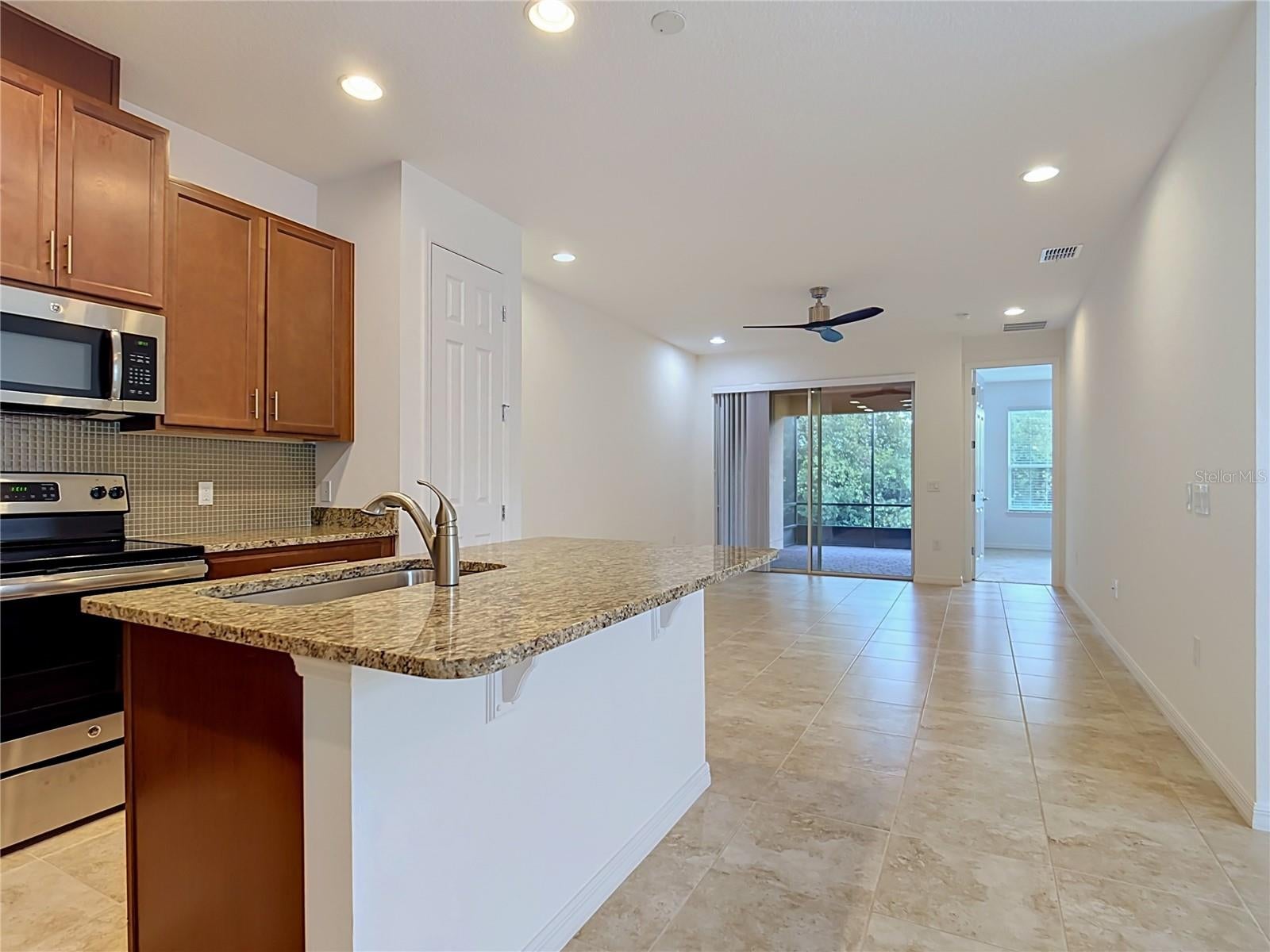 3443 FALLBROOK DR