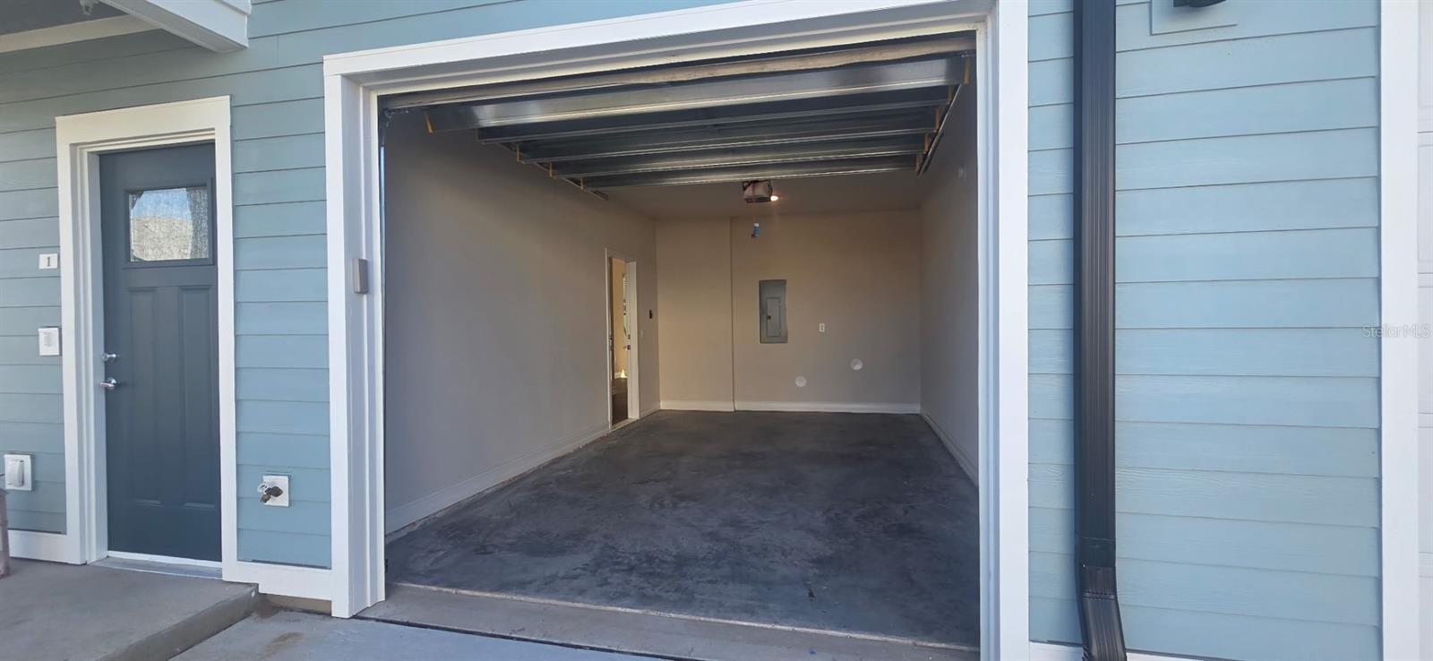 TAVARES ST CLAIR ABRAMS EXT - Residential Lease