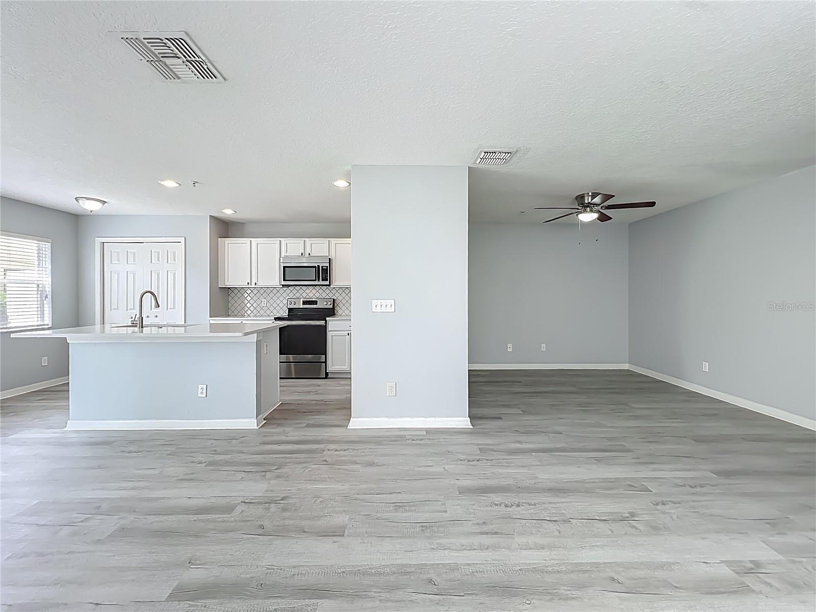 LYNWOOD AT SOUTHMEADOW CONDO PH 11 - Residential