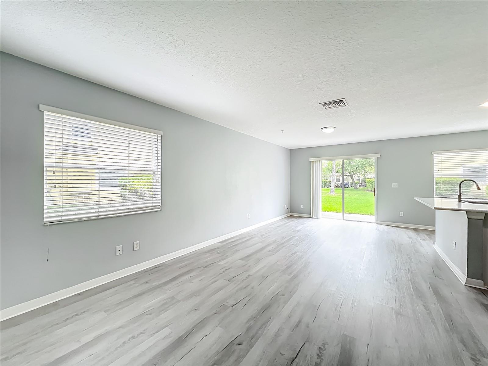 LYNWOOD AT SOUTHMEADOW CONDO PH 11 - Residential