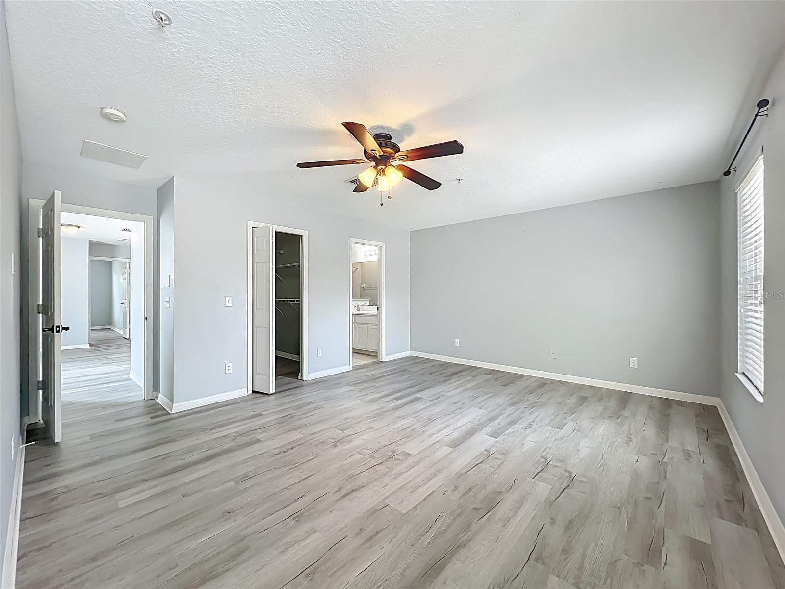 LYNWOOD AT SOUTHMEADOW CONDO PH 11 - Residential