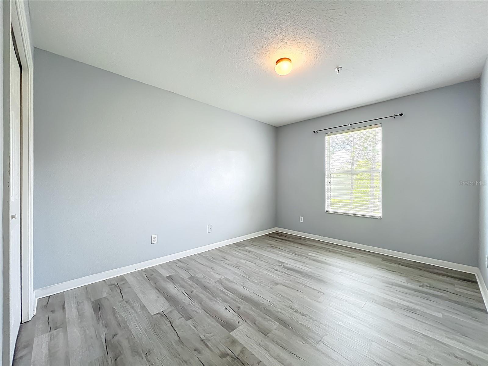 LYNWOOD AT SOUTHMEADOW CONDO PH 11 - Residential