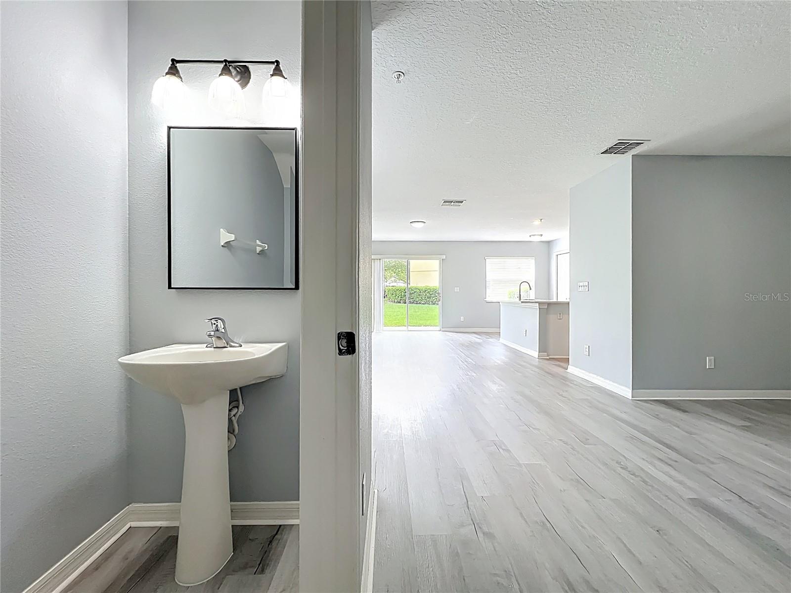 LYNWOOD AT SOUTHMEADOW CONDO PH 11 - Residential