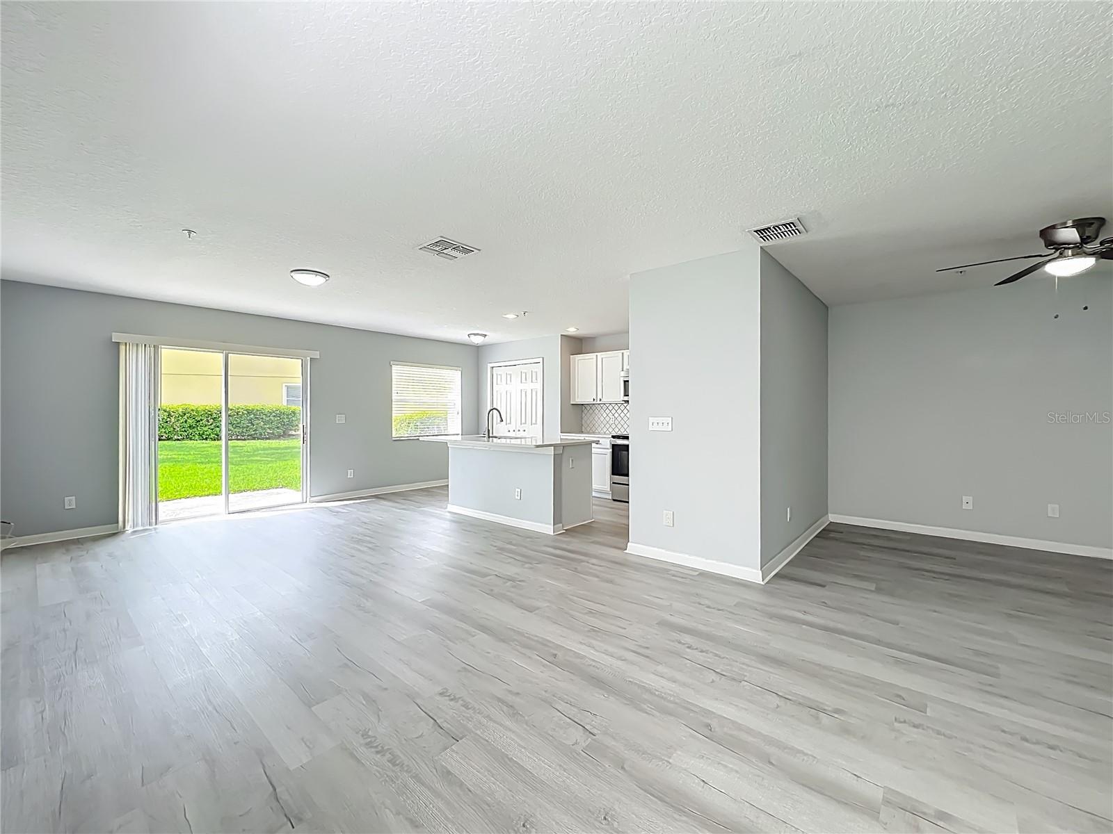 LYNWOOD AT SOUTHMEADOW CONDO PH 11 - Residential