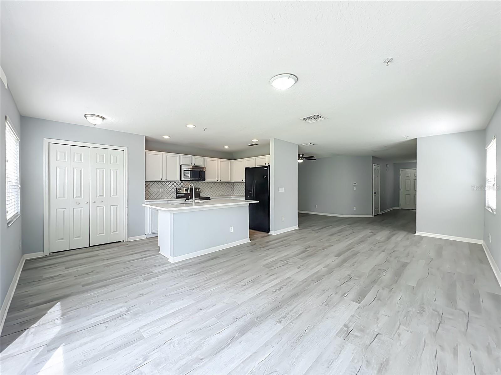 LYNWOOD AT SOUTHMEADOW CONDO PH 11 - Residential