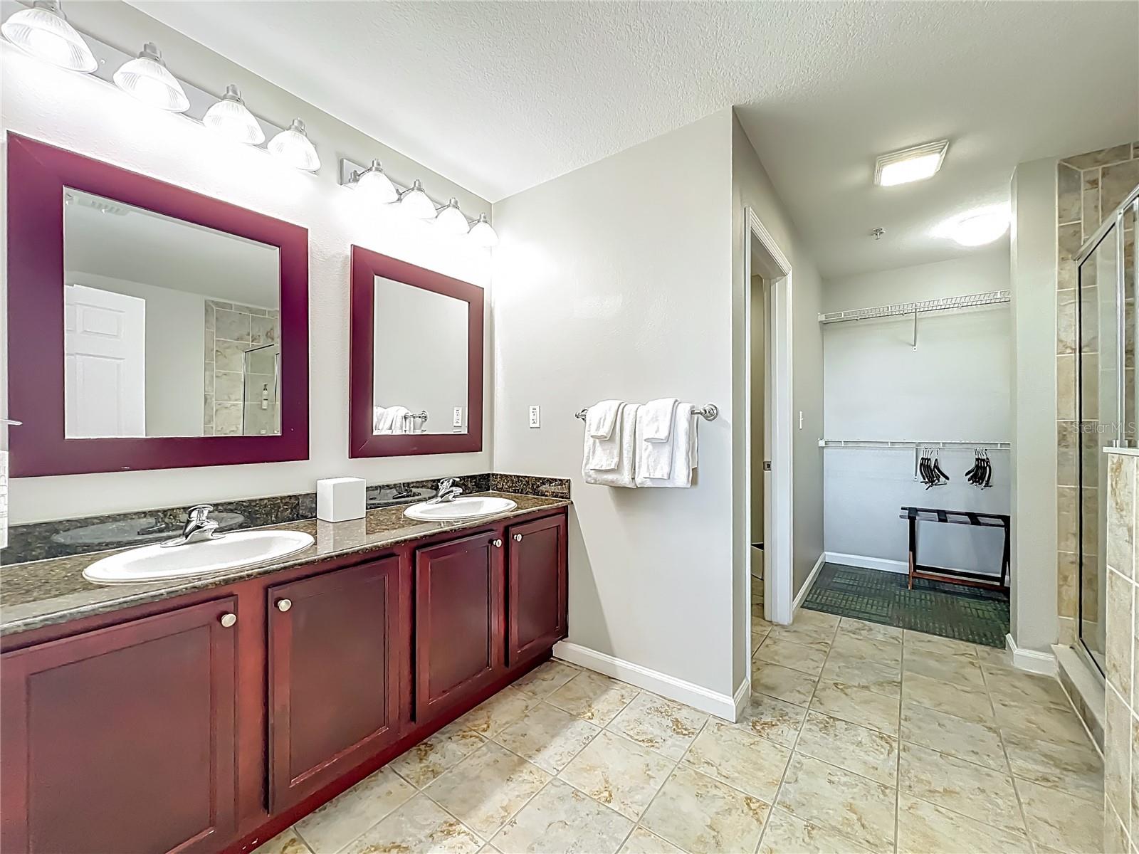 GROVE RESORT AND SPA HOTEL CONDO 1 - Residential