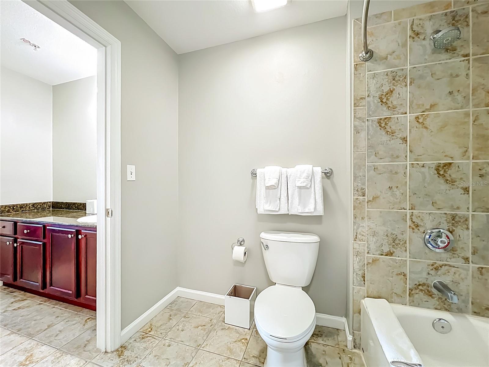 GROVE RESORT AND SPA HOTEL CONDO 1 - Residential