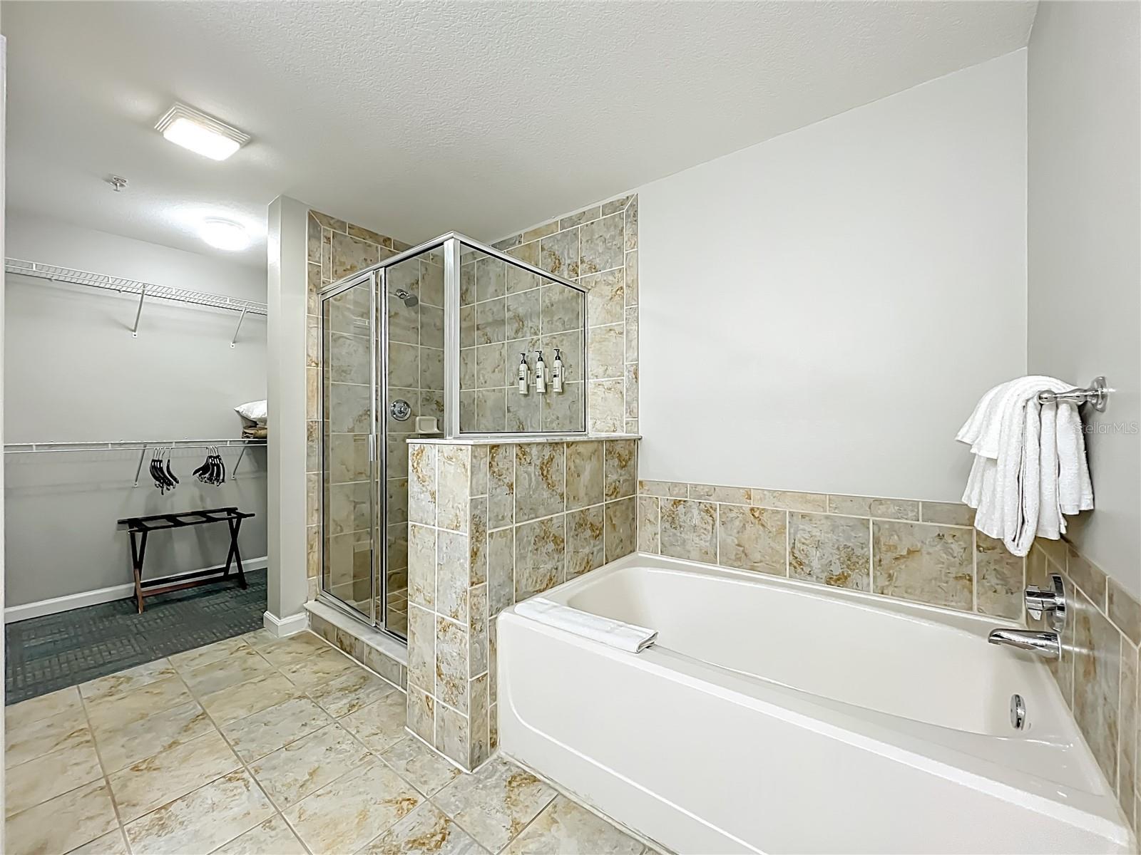 GROVE RESORT AND SPA HOTEL CONDO 1 - Residential