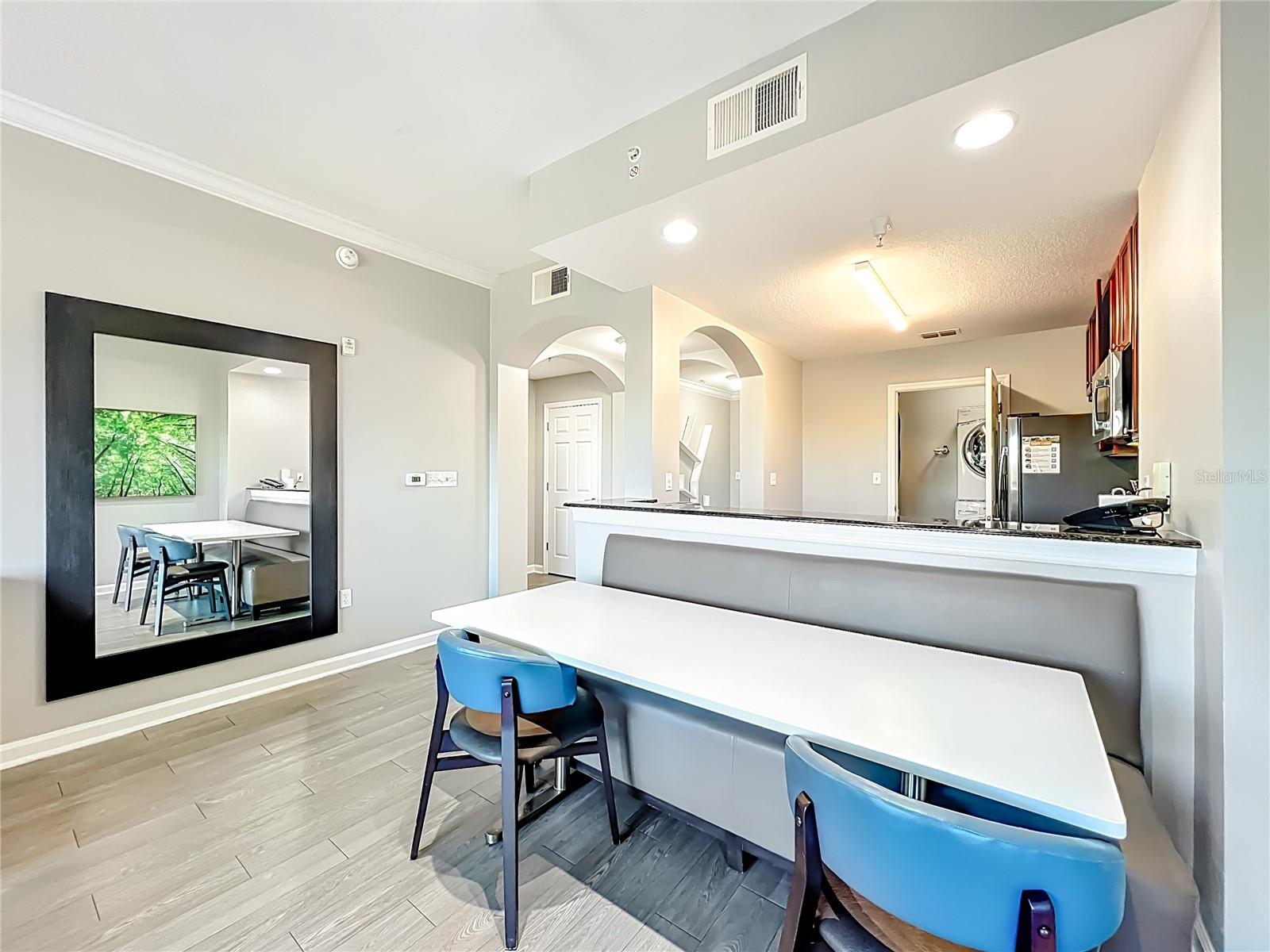 GROVE RESORT AND SPA HOTEL CONDO 1 - Residential