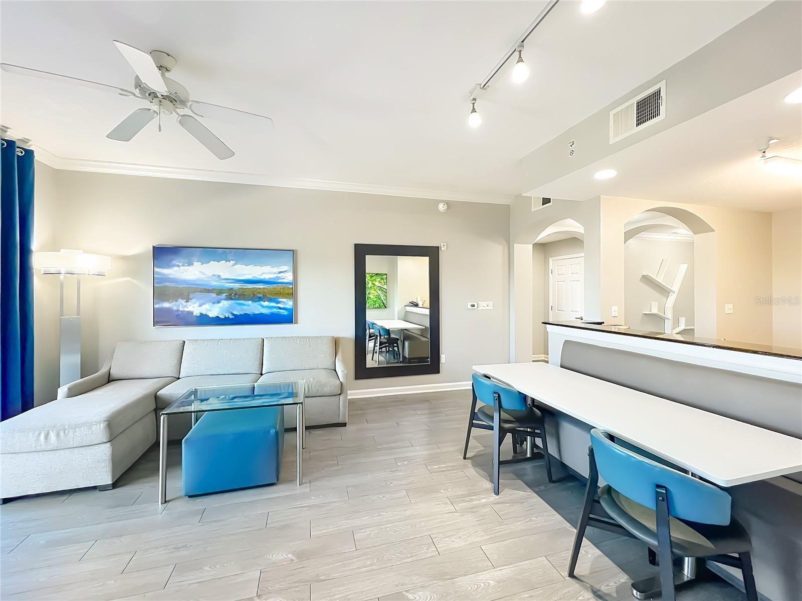 GROVE RESORT AND SPA HOTEL CONDO 1 - Residential