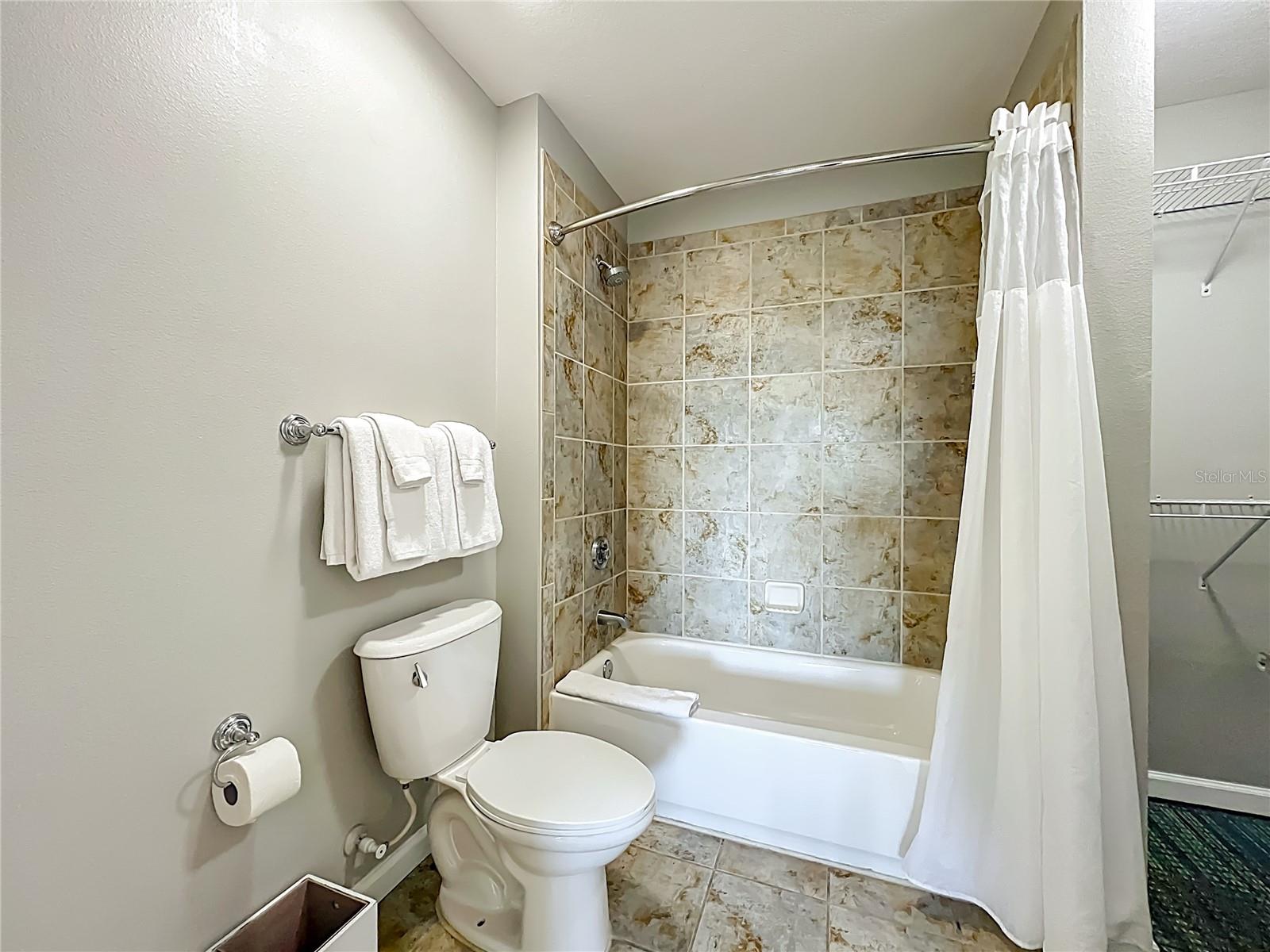 GROVE RESORT AND SPA HOTEL CONDO 1 - Residential