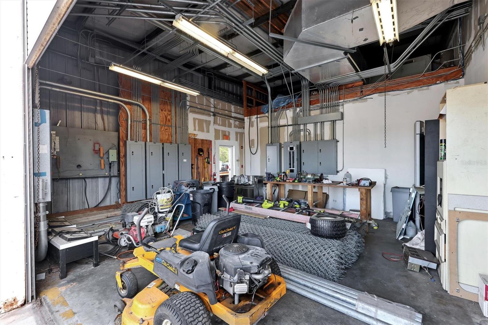 LORRAINE PARK - Commercial Sale